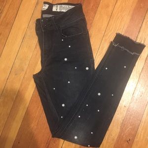 Pearl-studded Skinny Jeans